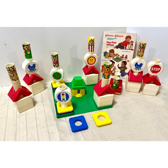 Vintage 1983 Johnson + Johnson Peg Pals Village 35  People Parts / Pieces TOY - Picture 3 of 10